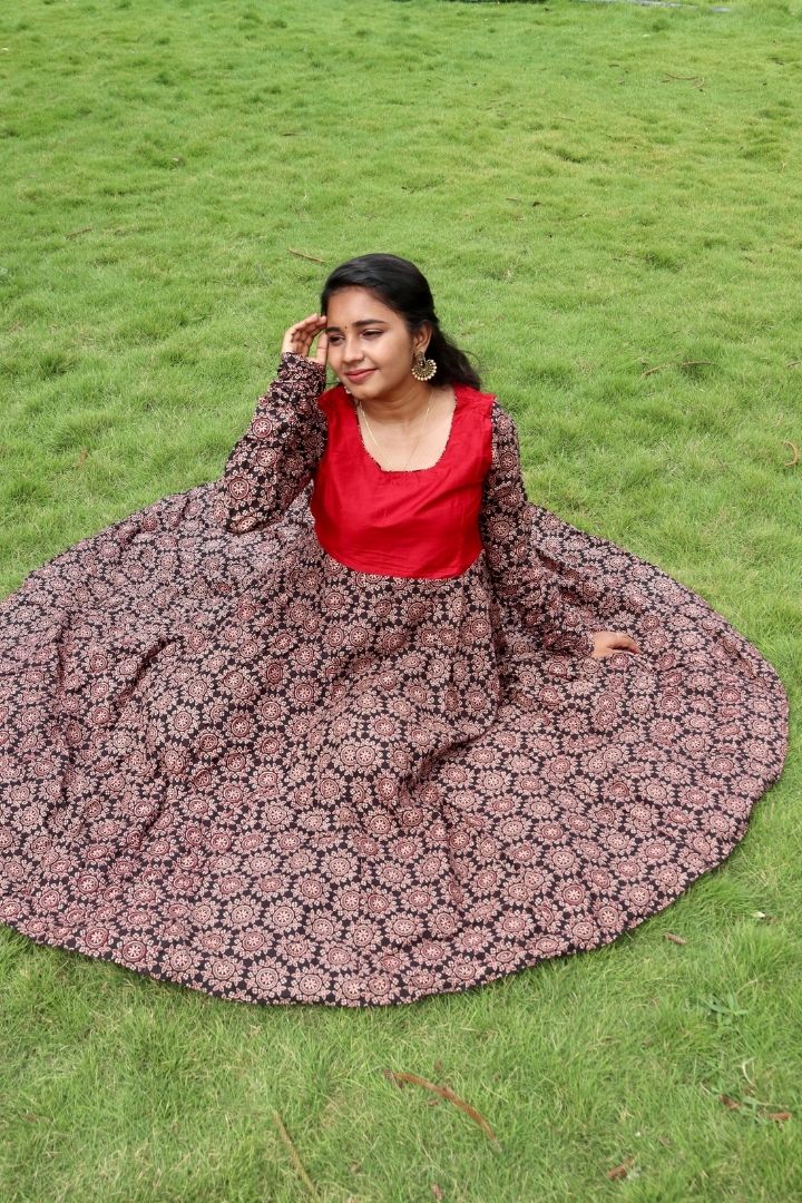 Charvi - Cotton Full Length Anarkali Red Yoke