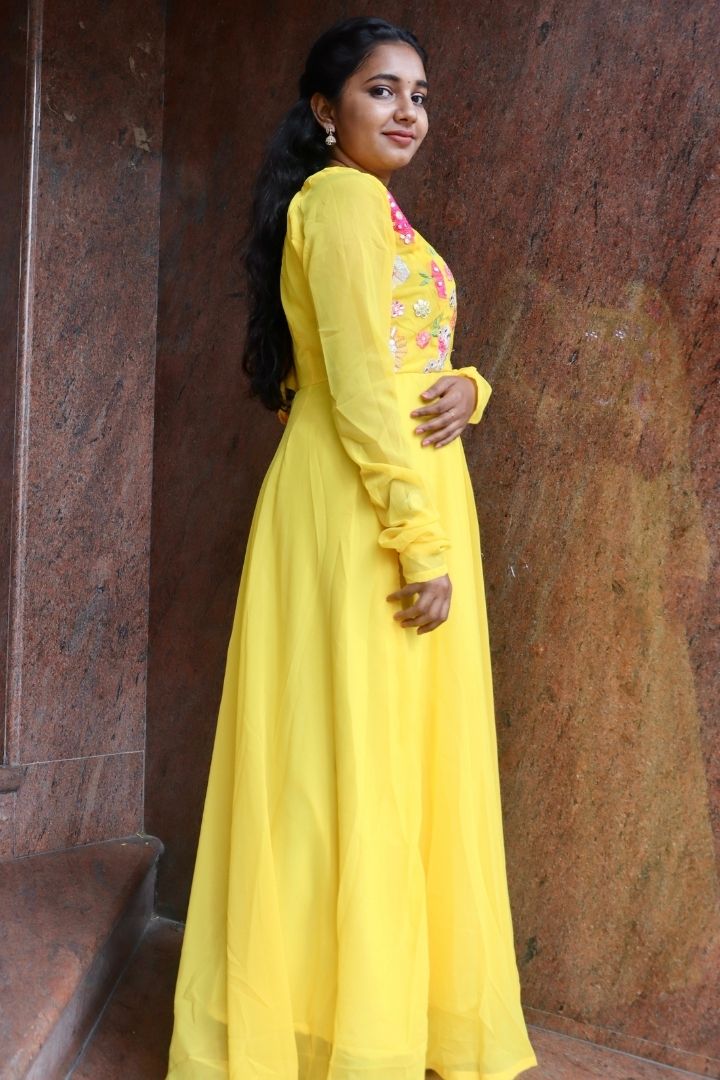 Manvi - Georgette Maxi - Yellow