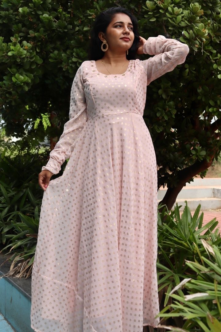 Lasya - Georgette Maxi - Pastel Peach