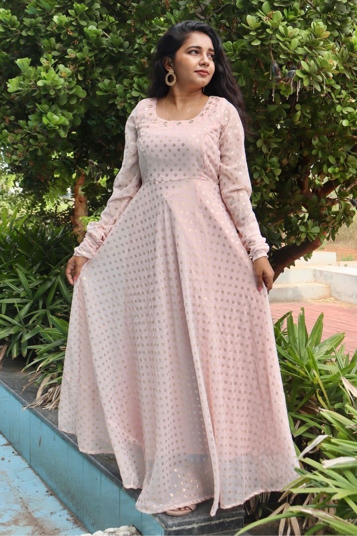 Lasya - Georgette Maxi - Pastel Peach